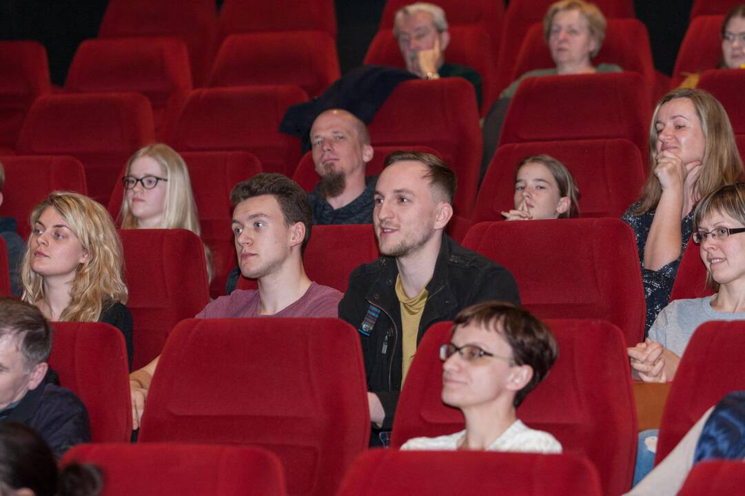 Kaune pristatytas laurus skinantis lietuviškas filmas „Rūgštus miškas“