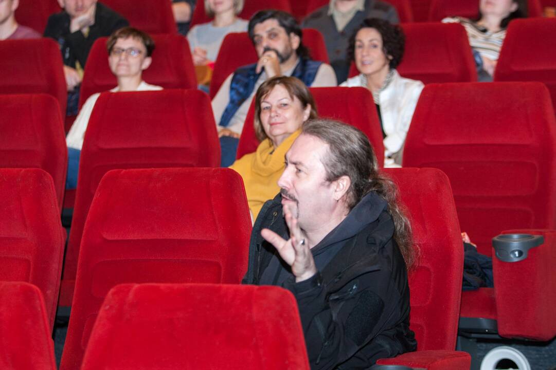 Kaune pristatytas laurus skinantis lietuviškas filmas „Rūgštus miškas“