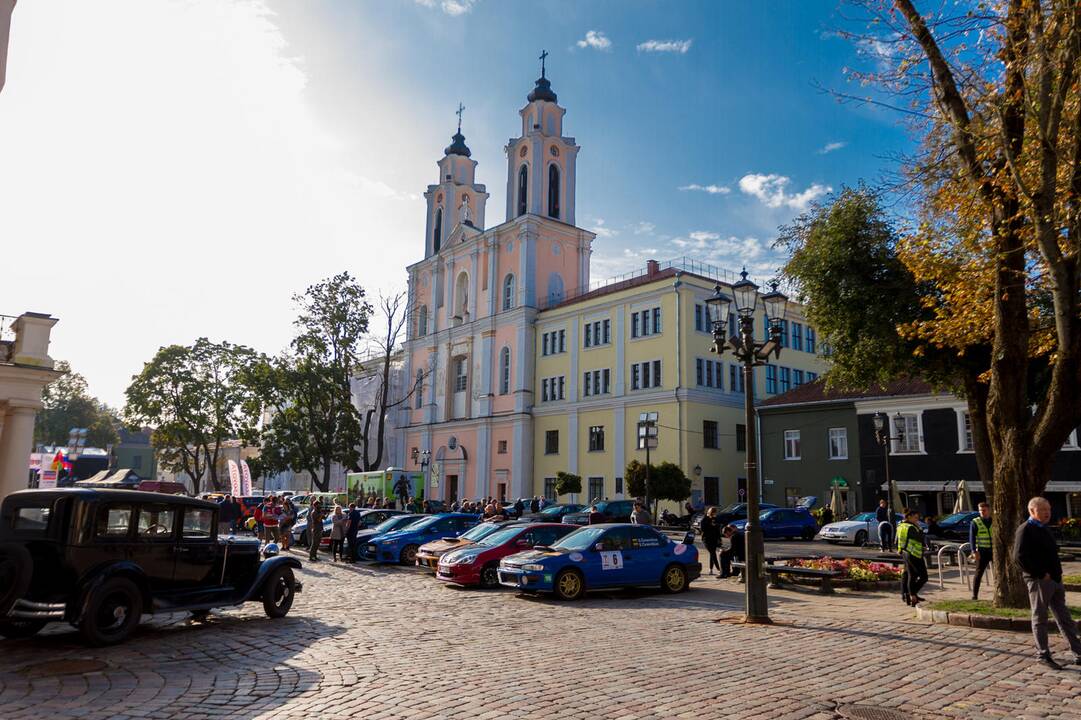 Kauno senamiestyje startavo ralis „Aplink Lietuvą 2019“ 