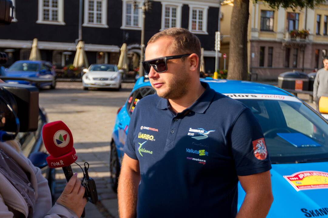 Kauno senamiestyje startavo ralis „Aplink Lietuvą 2019“ 