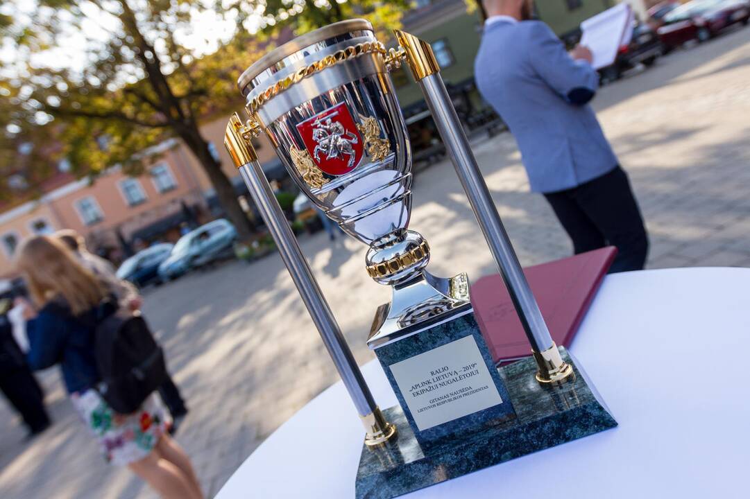 Kauno senamiestyje startavo ralis „Aplink Lietuvą 2019“ 