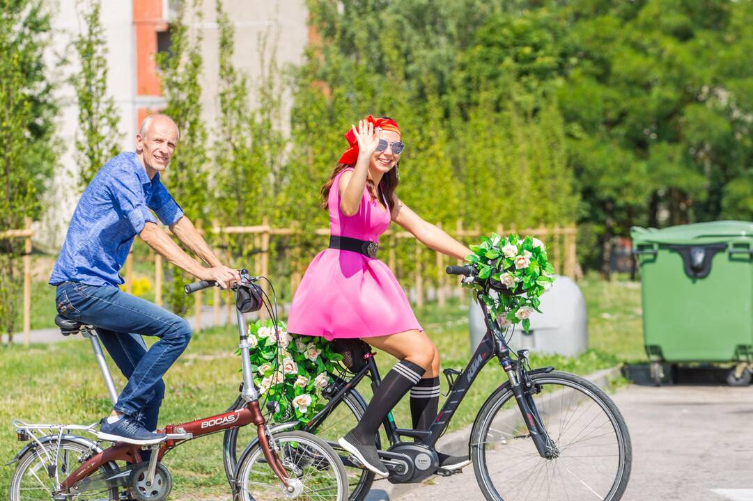 „Skirt Bike | Minam kartu!“