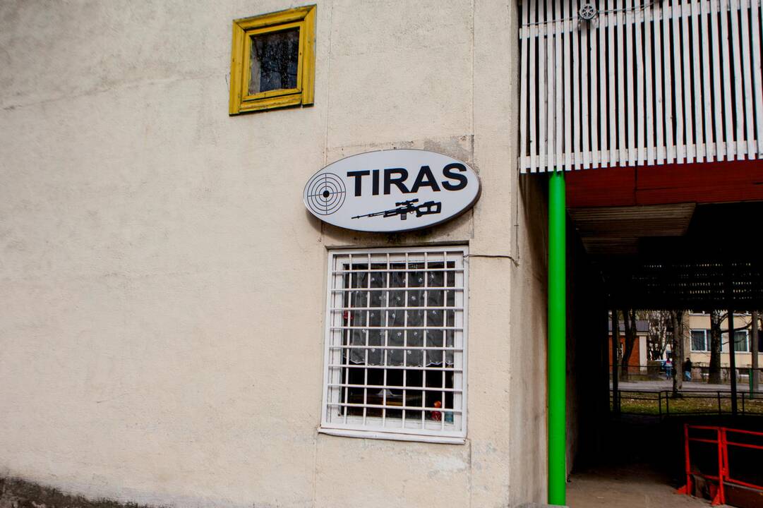 Vytauto parke išmontuojamos sūpynės