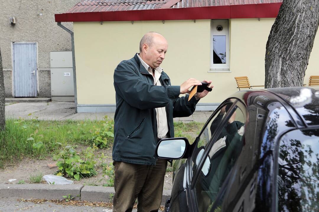 Leidimų statyti mašinas klastotojams – bauda ir teistumas