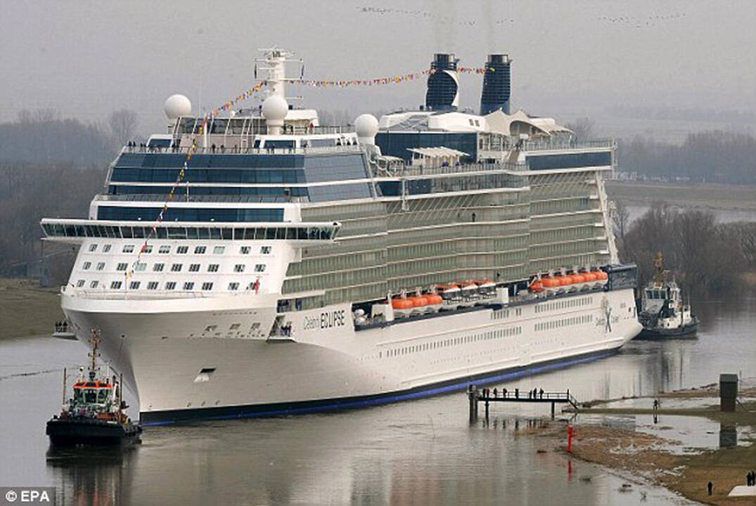 "Celebrity eclipse".