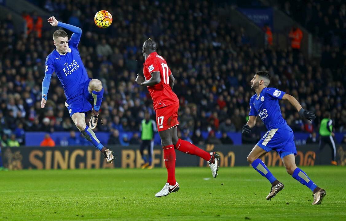 Anglijos futbolo čempionato lyderiai iškovojo pergales