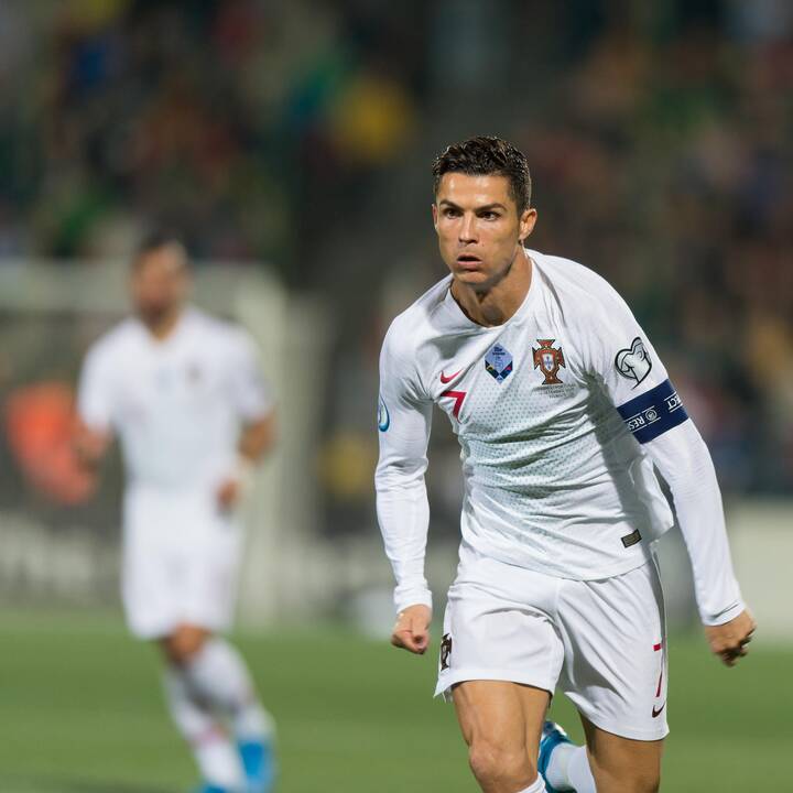 Futbolas: Lietuva – Portugalija 1:5