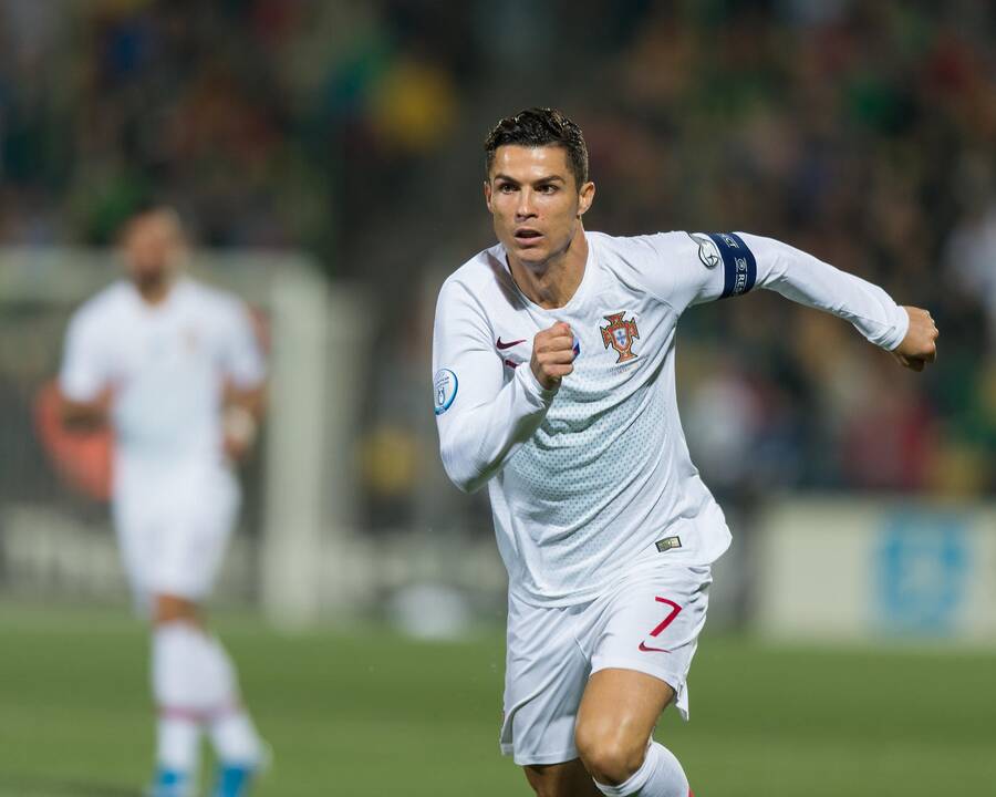 Futbolas: Lietuva – Portugalija 1:5