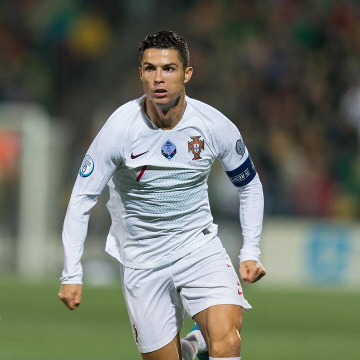 Futbolas: Lietuva – Portugalija 1:5