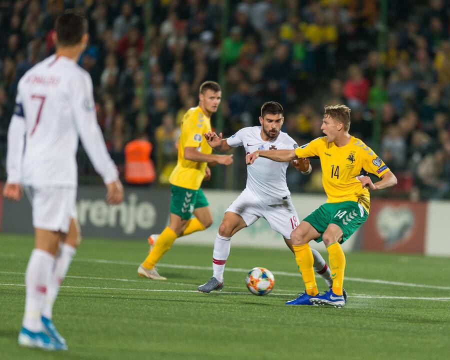 Futbolas: Lietuva – Portugalija 1:5