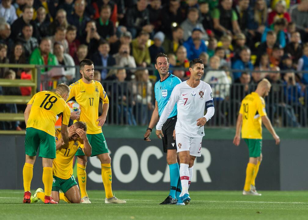 Futbolas: Lietuva – Portugalija 1:5