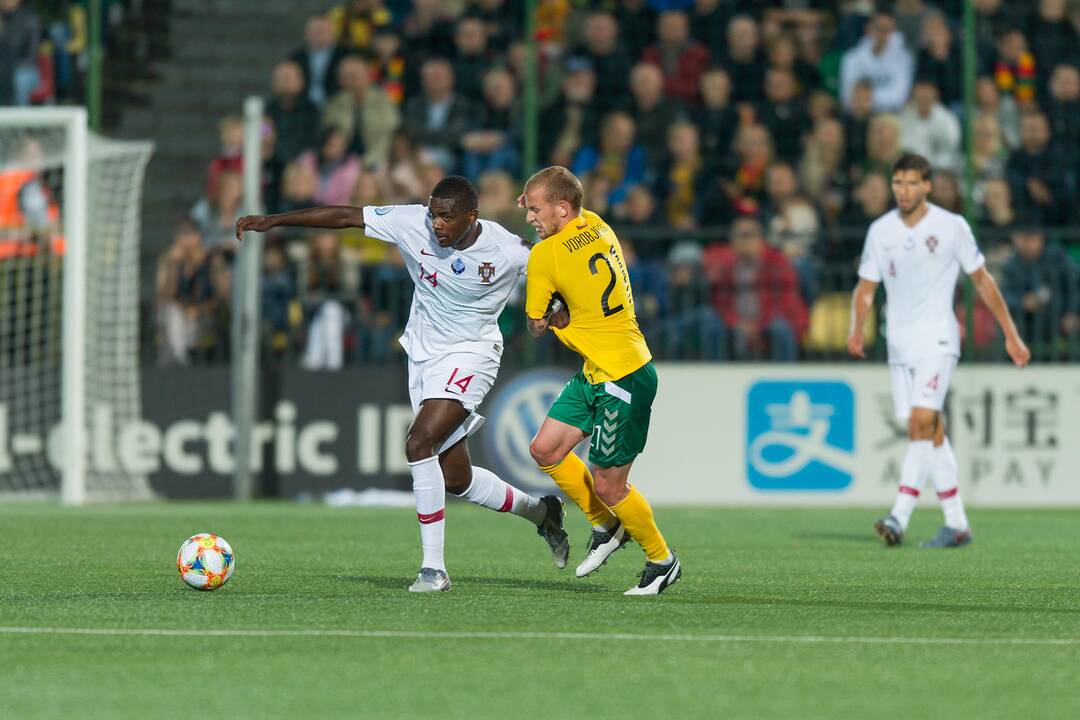 Futbolas: Lietuva – Portugalija 1:5