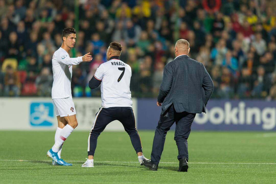 Futbolas: Lietuva – Portugalija 1:5