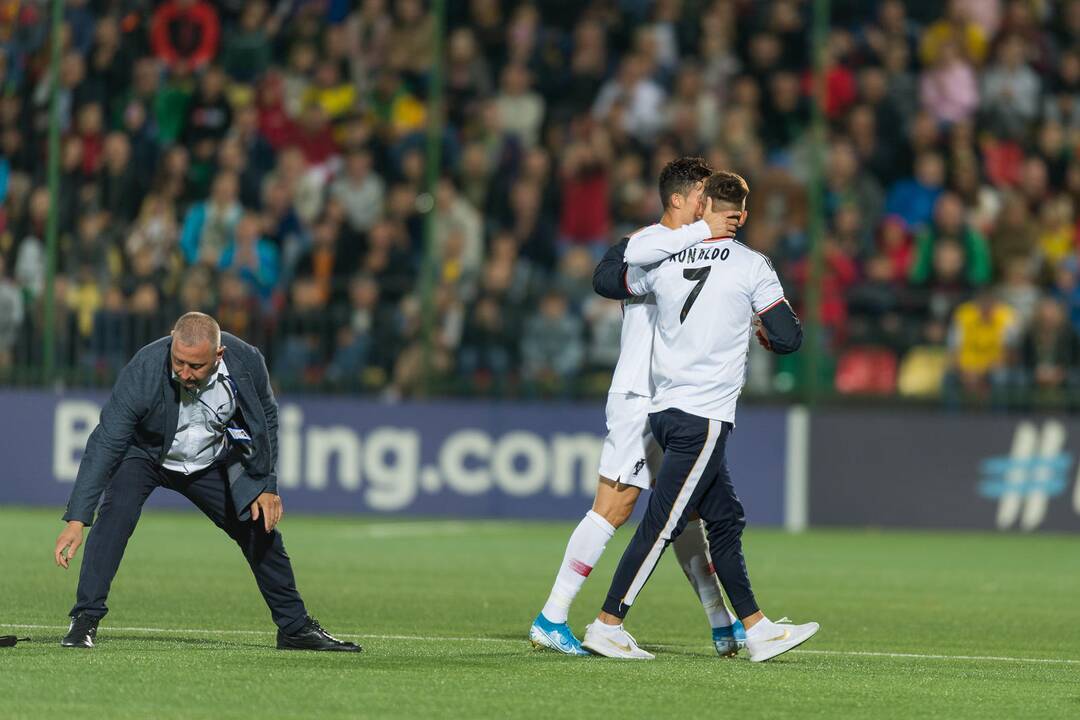 Futbolas: Lietuva – Portugalija 1:5