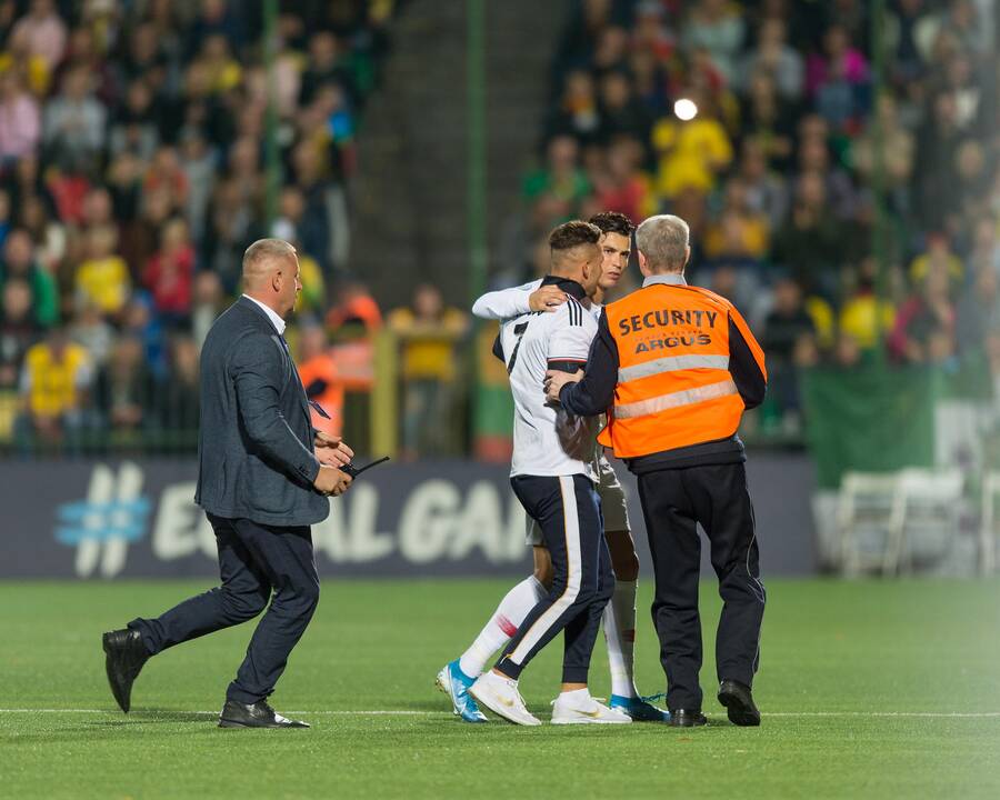 Futbolas: Lietuva – Portugalija 1:5
