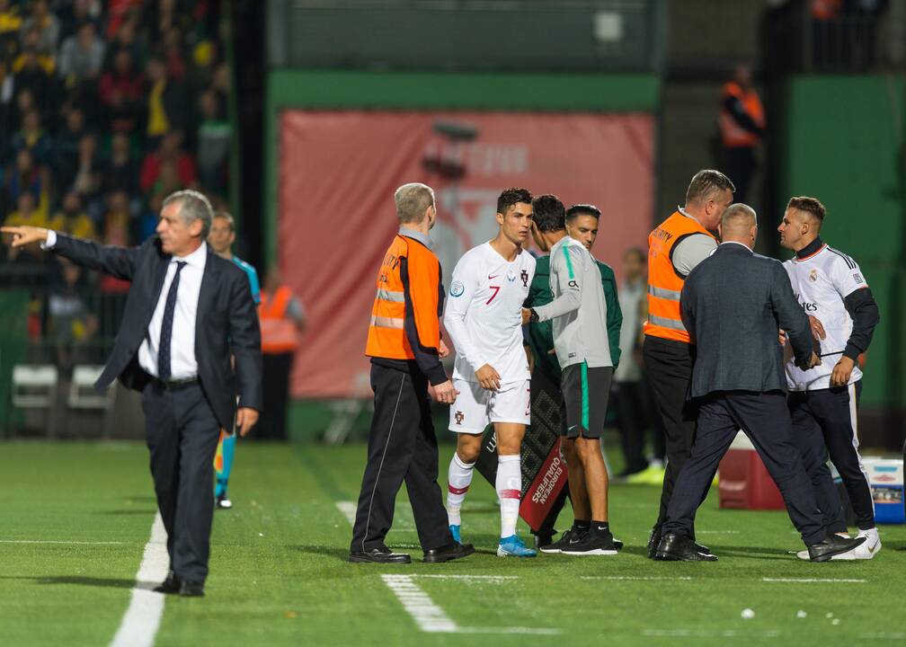 Futbolas: Lietuva – Portugalija 1:5
