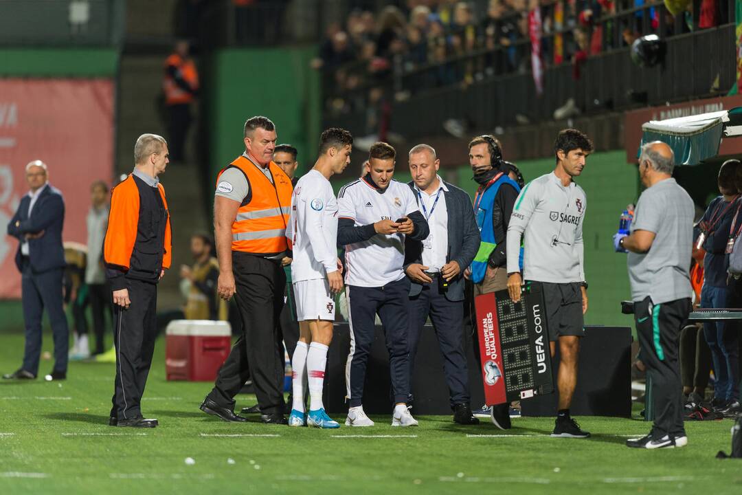 Futbolas: Lietuva – Portugalija 1:5