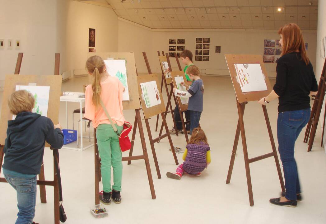 Lapkričio edukacija – nuo paveikslų iki vėtrungių