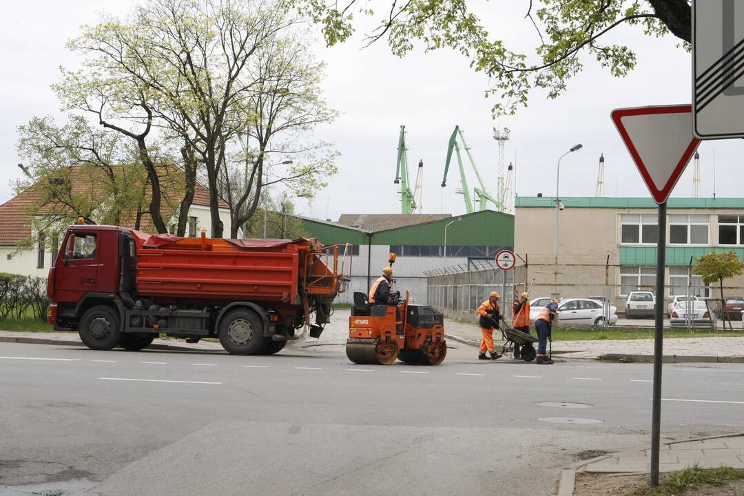 Gatvių remontui ir priežiūrai šiemet atseikėta mažiau lėšų nei praėjusiais metais.