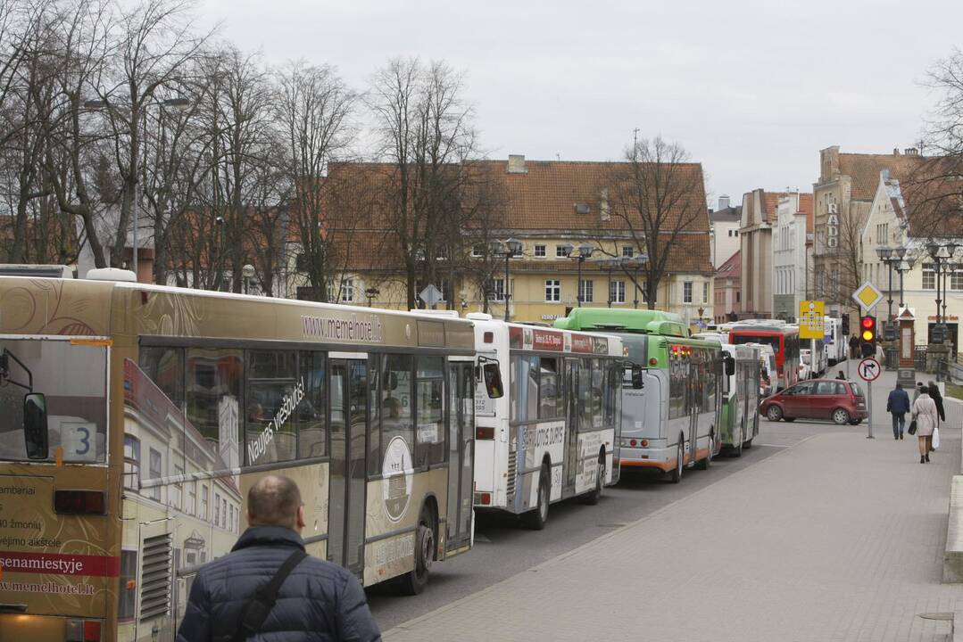 Išliks: kitais metais miesto autobusų bilietų kainos keistis neturėtų.