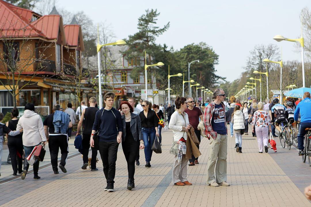 Palangoje – lazeriai ir inauguracija