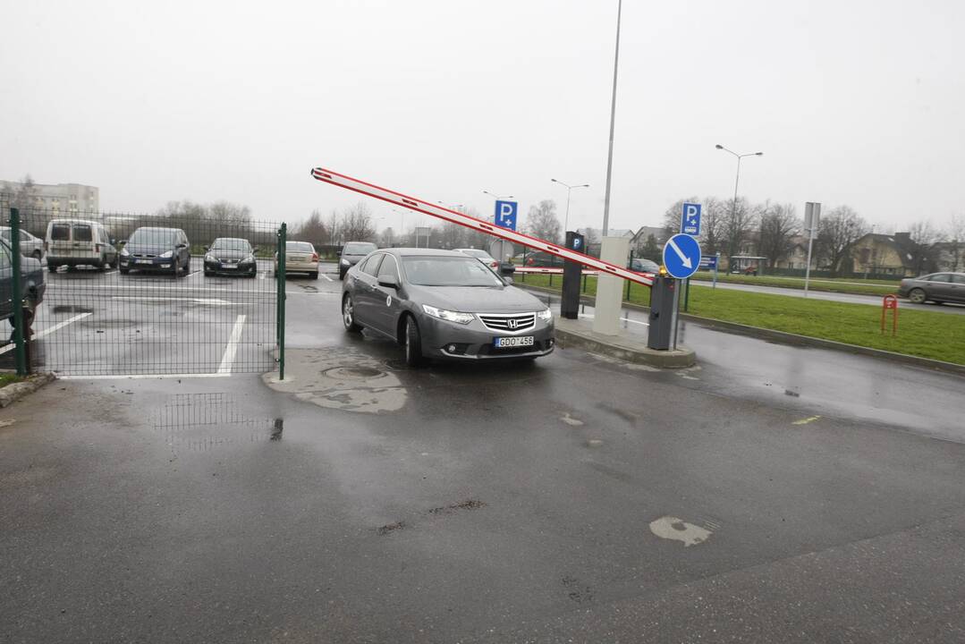 Uostamiesčio savivaldybė nori iš naujo įvertinti oro teršalų sklaidą mieste.