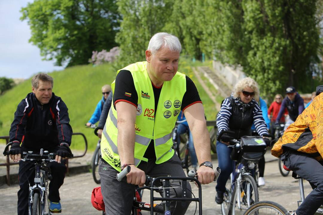 J.Simonavičiūtė su vyru Gunter Zauka per dvi dienas motociklu įveikė 800 kilometrų.