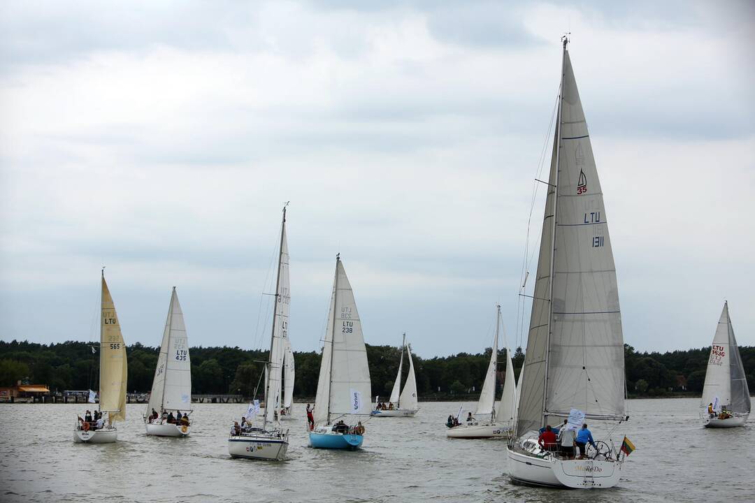 "Kuršių marių regata": nuo nuožmios kovos iki pasiaukojančio džentelmeniškumo