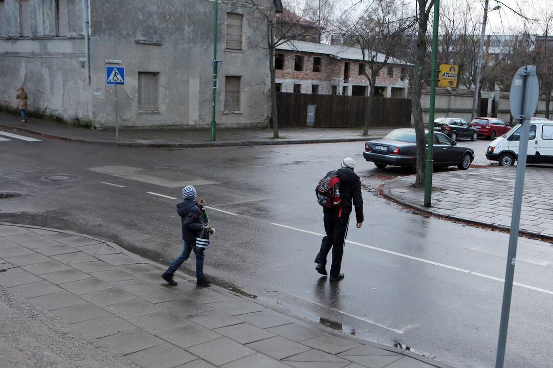 Pėsčiųjų perėją perkels už kelių metrų