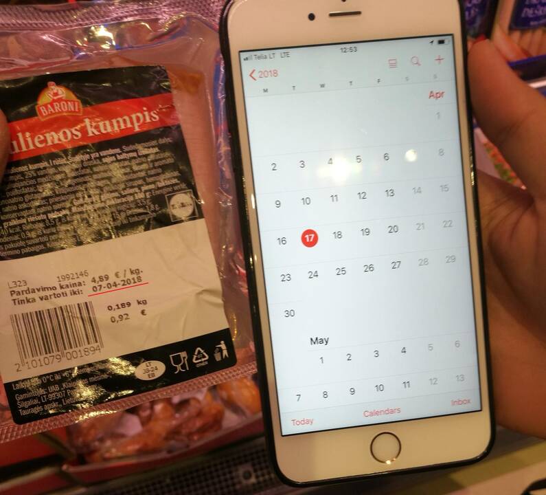 Prekė: klaipėdietis telefonu įamžino parduodamą kiaulienos kumpį.