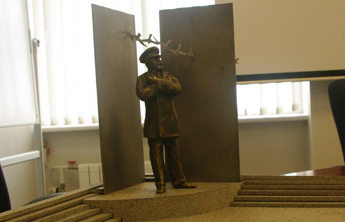 Nugalėtojas: labiausiai priimtina įamžinant pirmąjį Klaipėdos uosto kapitoną pasirodė idėja su inkaru.