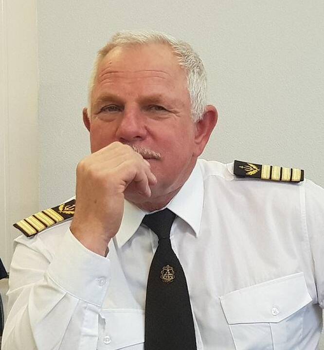 Realybė: prieš patekdamas į laivą jūrininkas praeina daug išbandymų ir kartais „užkliūva‘ netgi už gudriai spendžiamų sukčių spąstų.