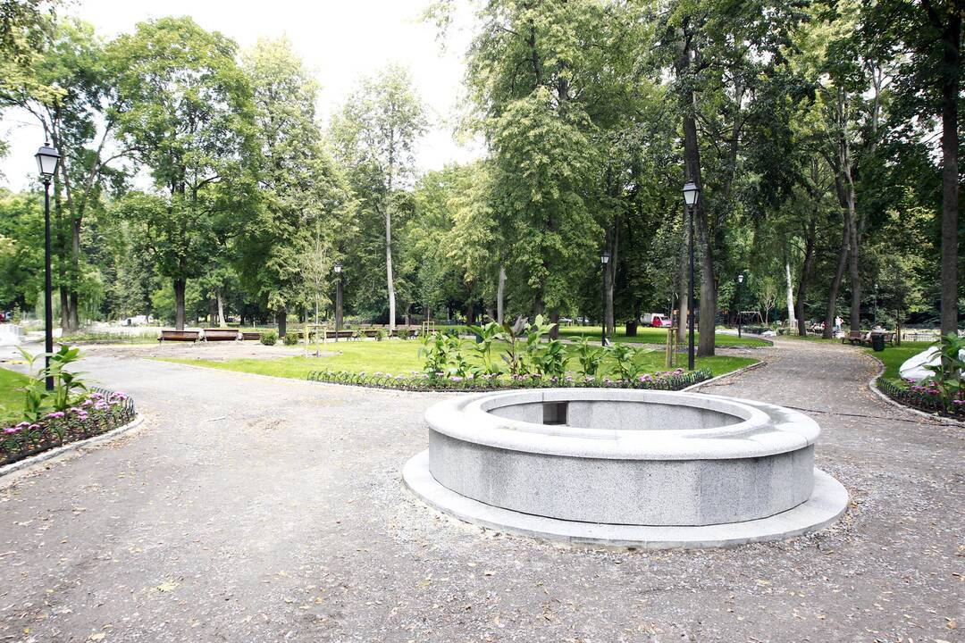 Žvilgsnis į netrukus atsidarysiantį Bernardinų sodą