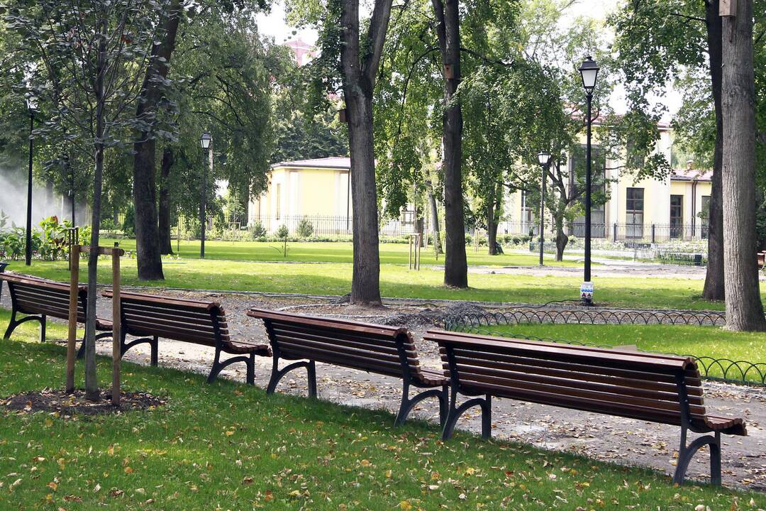 Žvilgsnis į netrukus atsidarysiantį Bernardinų sodą