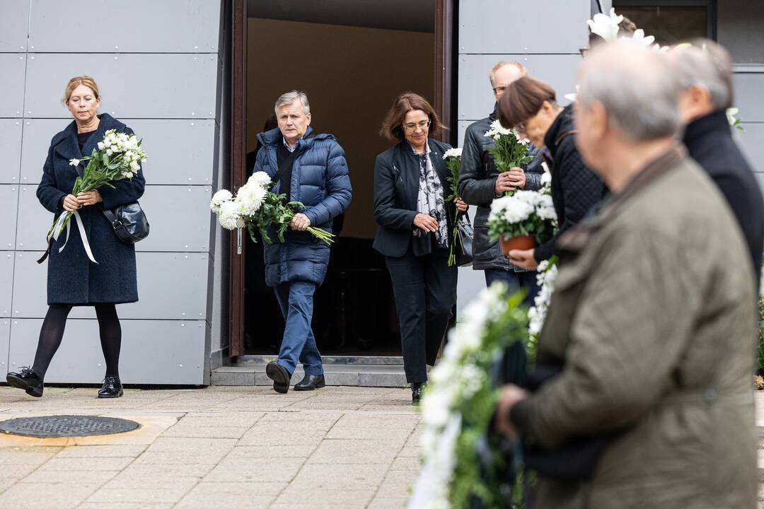 Atsisveikinimas su primabalerina L. Aškelovičiūte-Razmiene