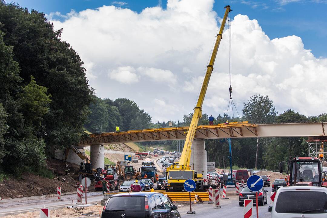 Rugsėjį turėtų nebelikti spūsčių Vilniaus Geležinio Vilko gatvėje