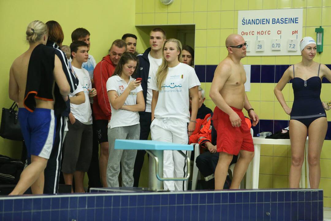 R. Meilutytės labdaros ir paramos fondo surinktos dovanos pasieks 200 sostinės šeimų