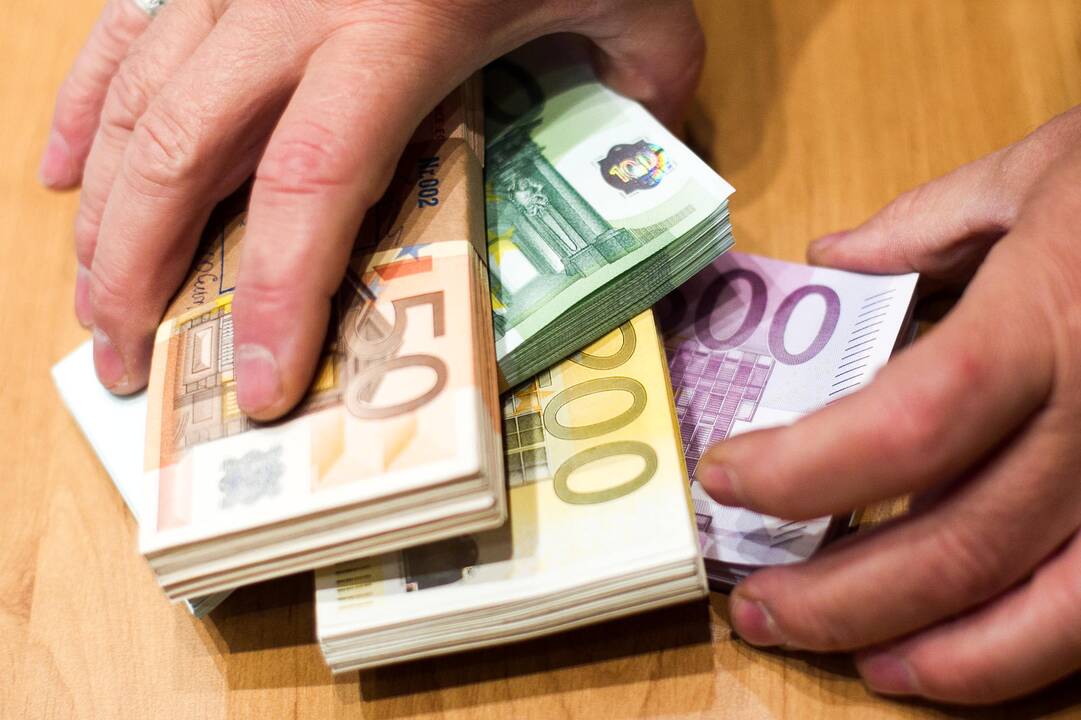 Seimas spręs, ar plėsti turtą ir pajamas privalančių deklaruoti sąrašą