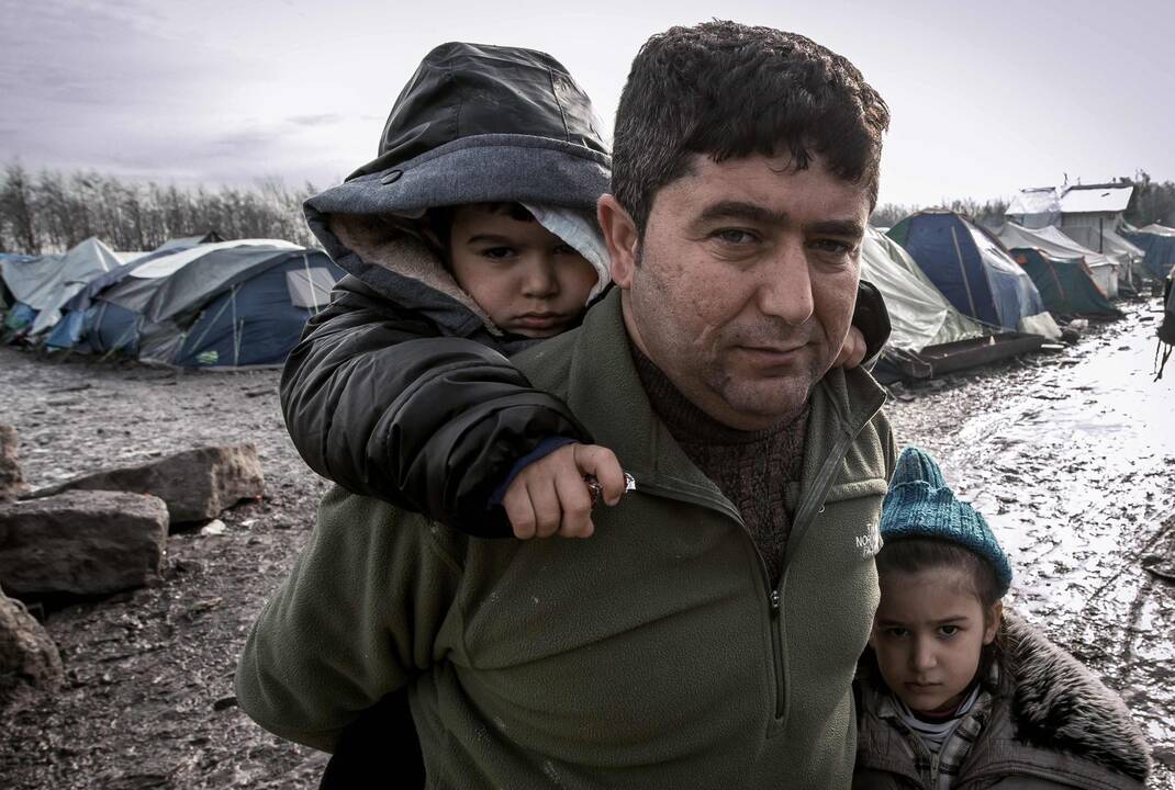 Politologas: NATO indėlis pabėgėlių krizėje – simbolinis