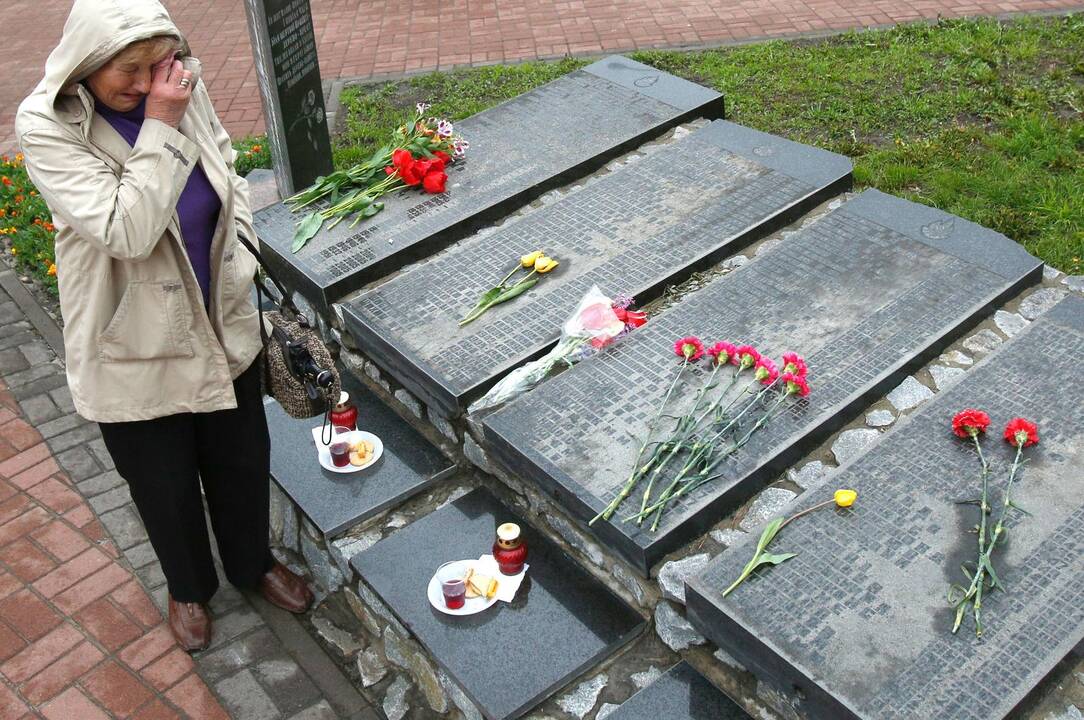 Černobylio aukų memorialas Kijeve.