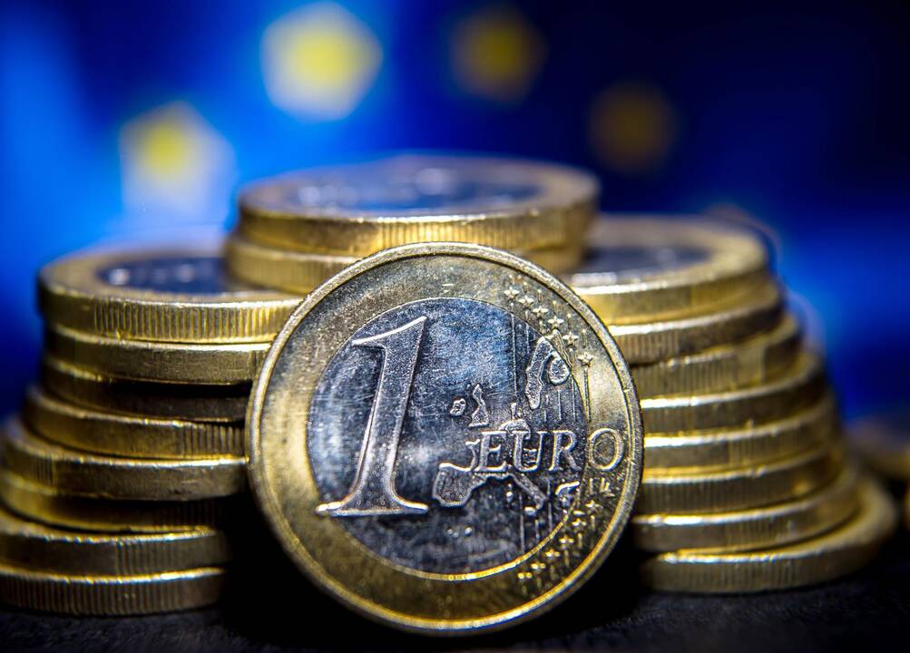 Eurui sukanka 15 metų (pagrindiniai faktai)