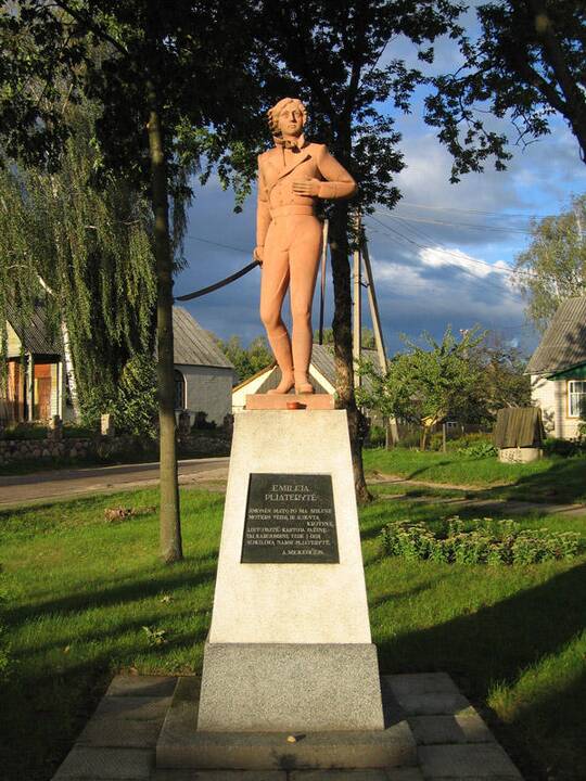 E. Pliaterytės paminklas Kapčiamiestyje