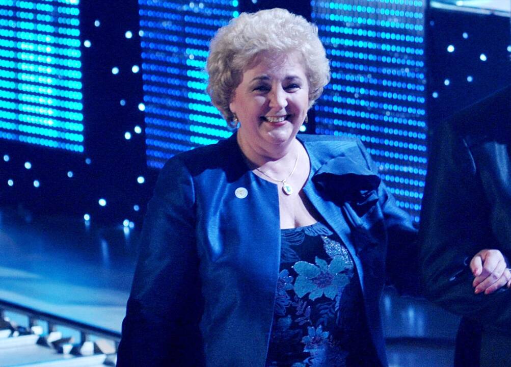 K. Brazauskienė sugalvojo, kaip gauti pinigų: parduos prezidento gintaro kolekciją  