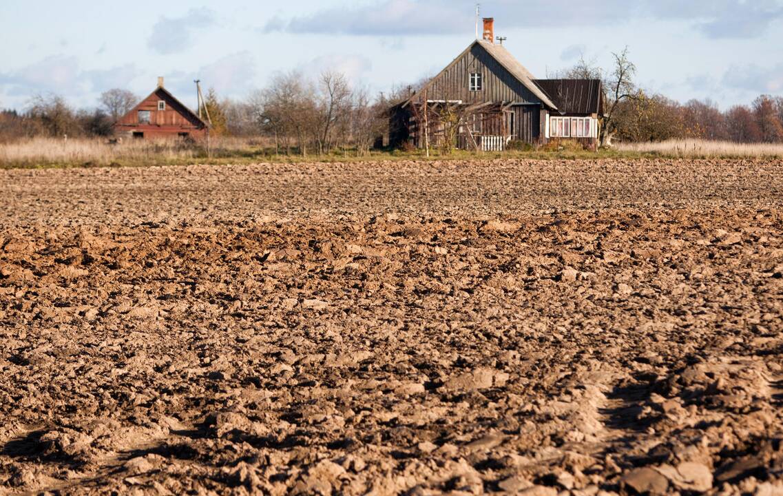 Savivaldybės kratosi naujų funkcijų dėl žemės pirkimo kontrolės