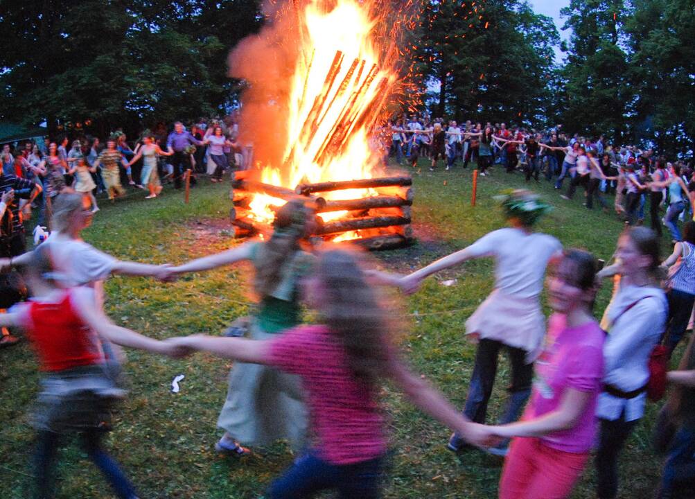 "Merkurijaus" stovykla keliasi į Vilkiją
