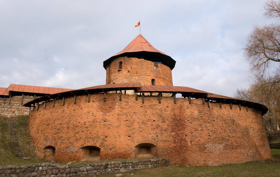 Kauno pilyje atidaroma J. Kunicko portretų paroda "Kaunietis"