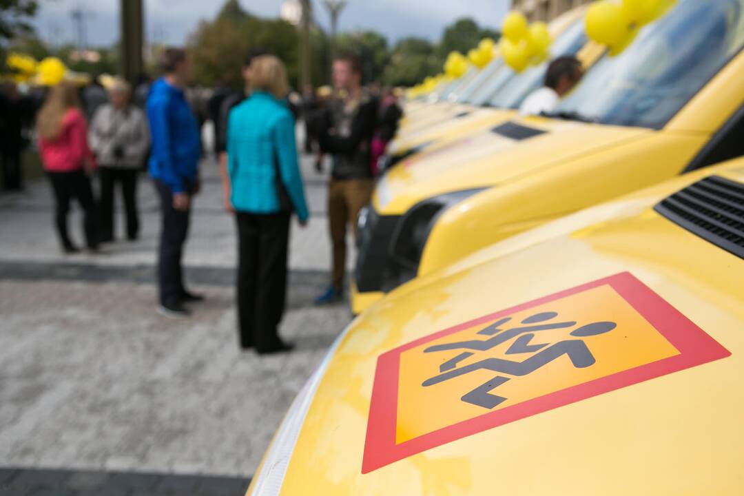 Mokykliniuose autobusuose įrengti pirmieji alkoblokai