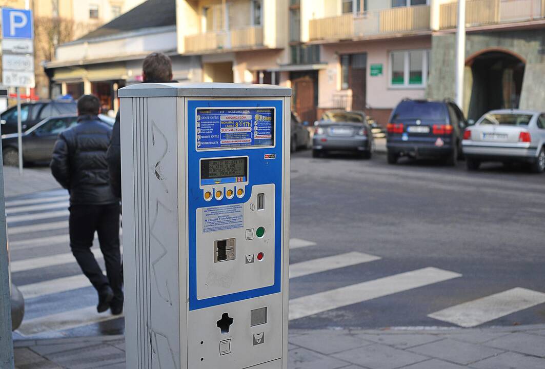 Vilniuje buvo sutrikusi atsiskaitymo už automobilių stovėjimą sistema