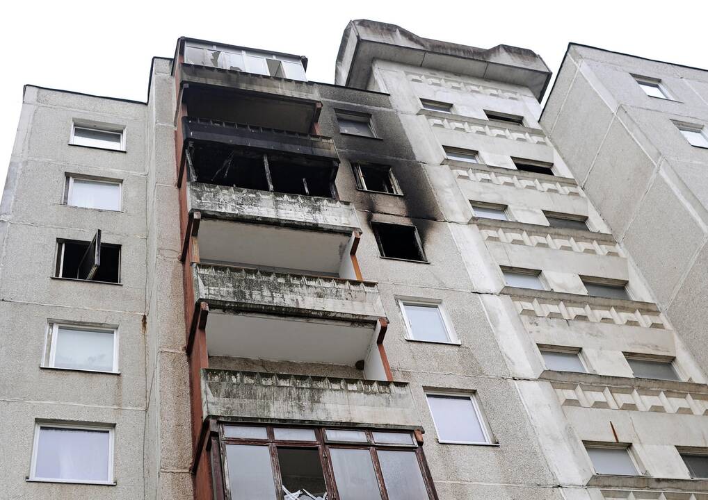 Po Šilainių gaisro neįgalus likęs vaikinas prašo 1 mln. litų 