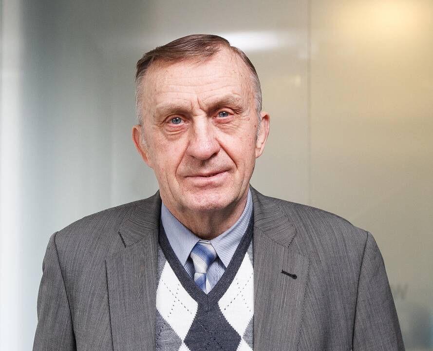 1960-ieji, mačas Lietuva–Latvija. H.Virpša įveikė I.Repnikovą